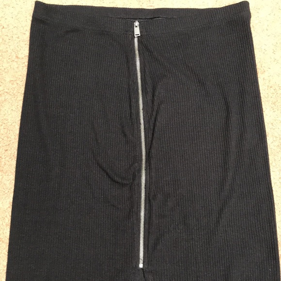 Express MIDI Skirt - Picture 2 of 4